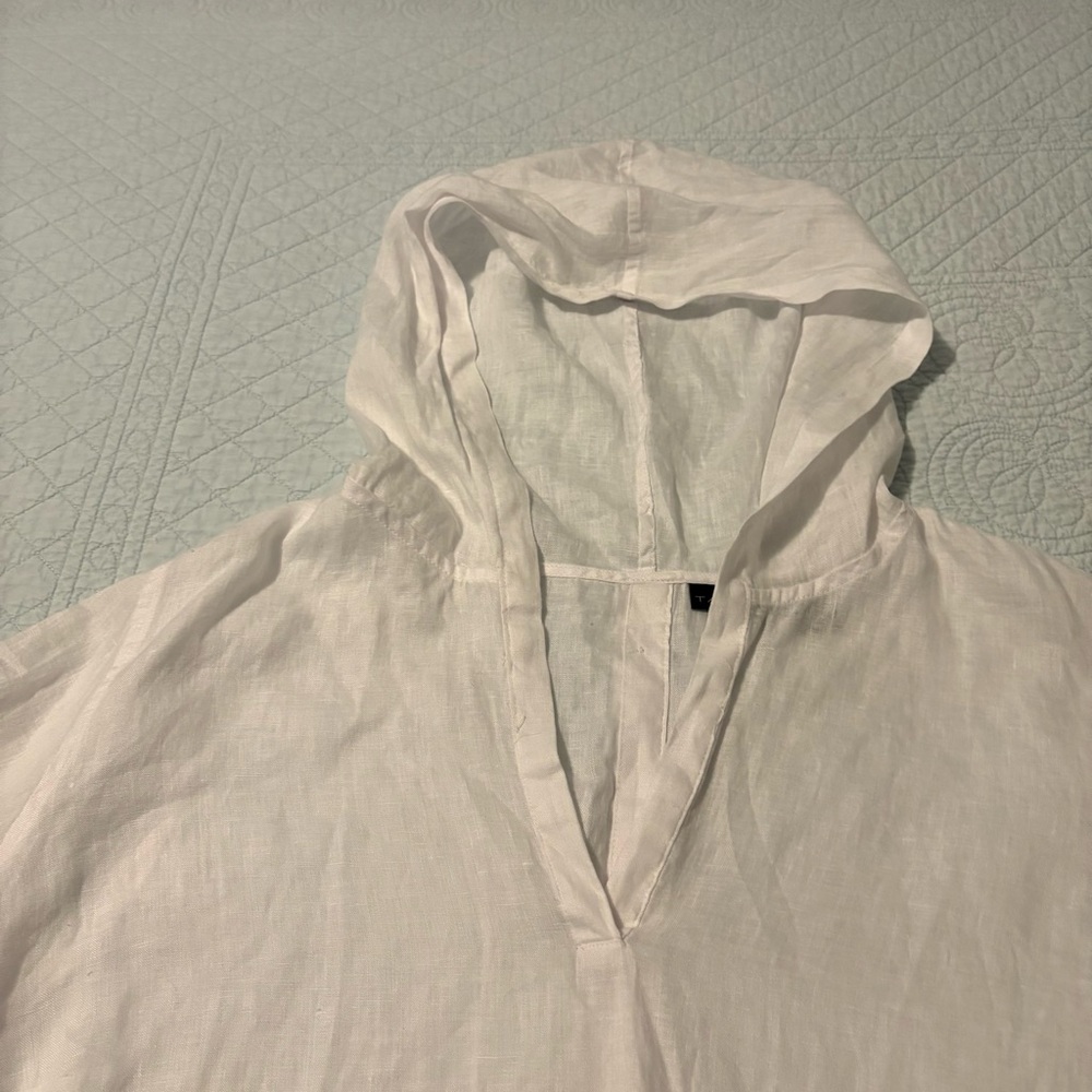 Tahari linen hooded tunic. Size 1X. - Picture 3 of 8